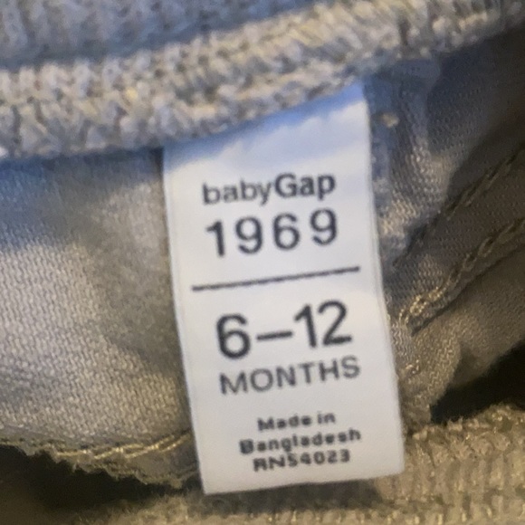 Baby gap jeans - Picture 2 of 3